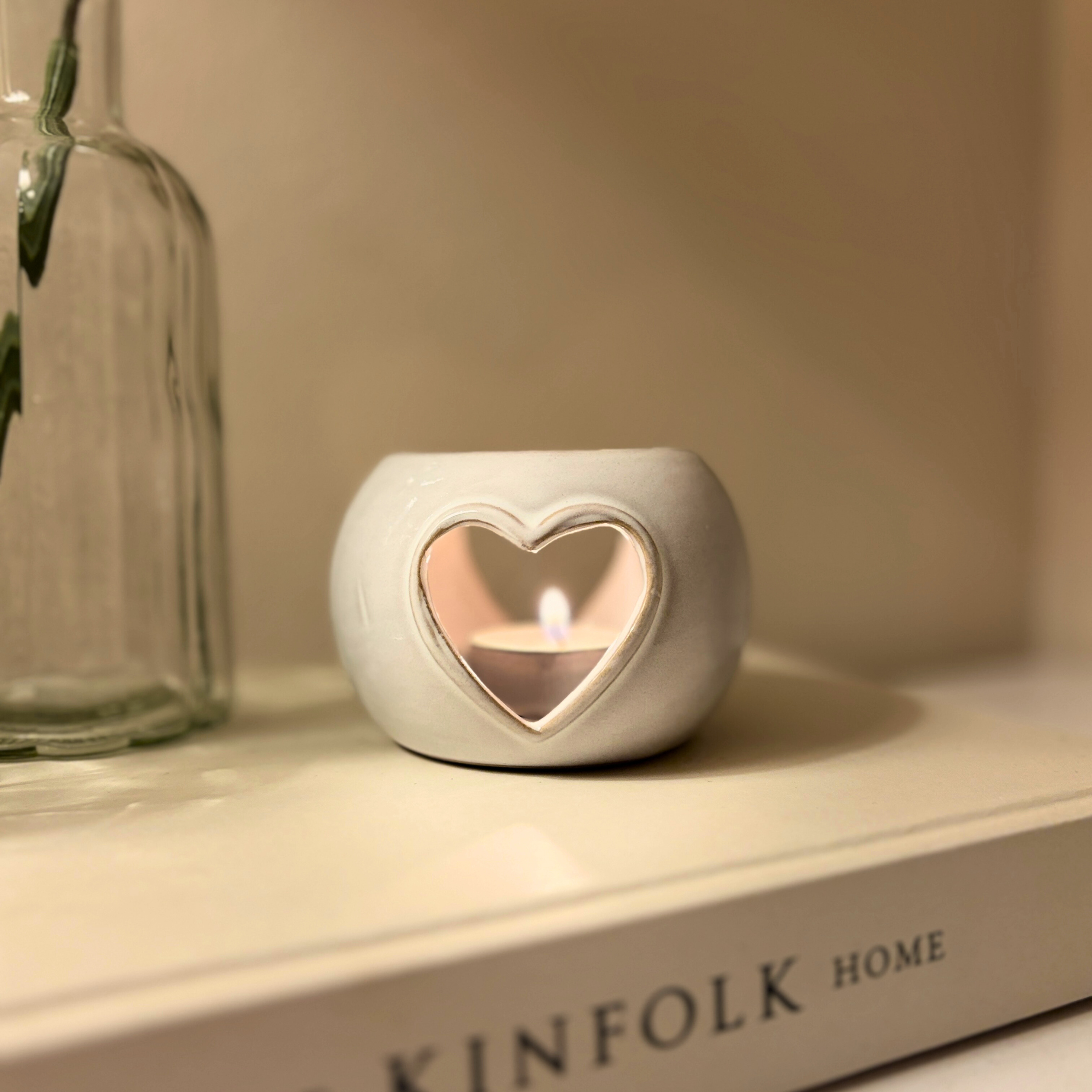 Round Ceramic Heart Tealight Candle Holder